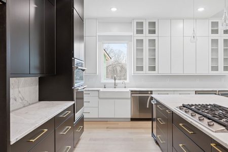 Hitson Cabinets is Chattanooga's Premier Cabinet Maker. For all cabinet needs in the Chattanooga and surrounding areas, call Hitson cabinets today.